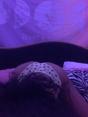 Slim Beauty, 21  female escort, Winston-Salem