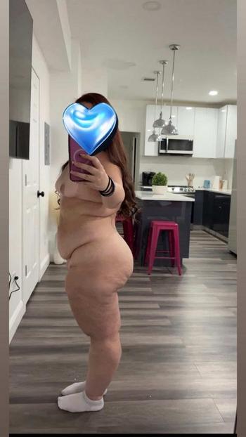 Bunny, 21  female escort, Winston-Salem